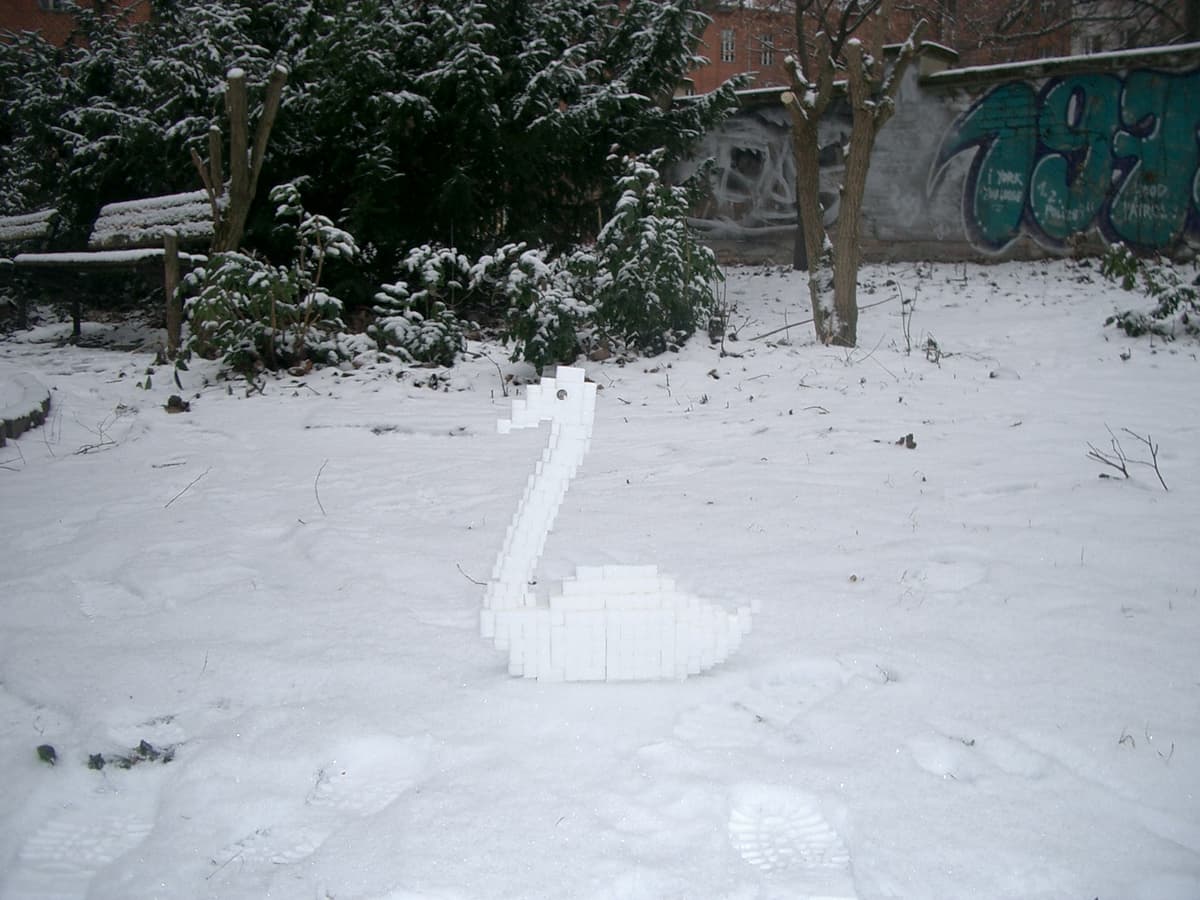 Even more swans  - Detail 3
